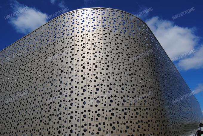Largeur composée en aluminium 1220/1250/1500 millimètres de mur rideau de revêtement de PVDF