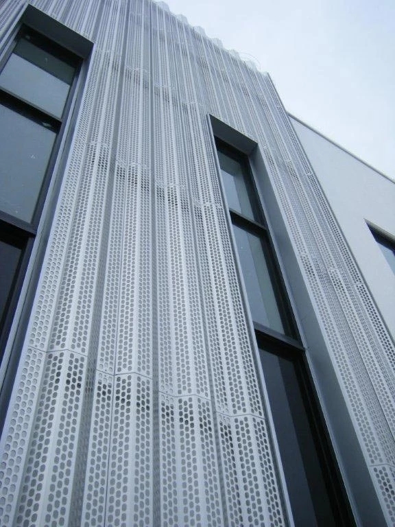 Panneau en aluminium enduit de placage de poudre avec l'utilisation en aluminium de mur rideau de feuille de l'aluminium 3003